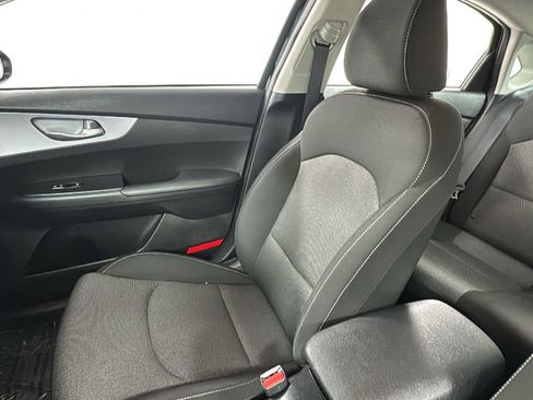 Used 2024 Kia Forte LXS w/ LXS Technology Package image 13