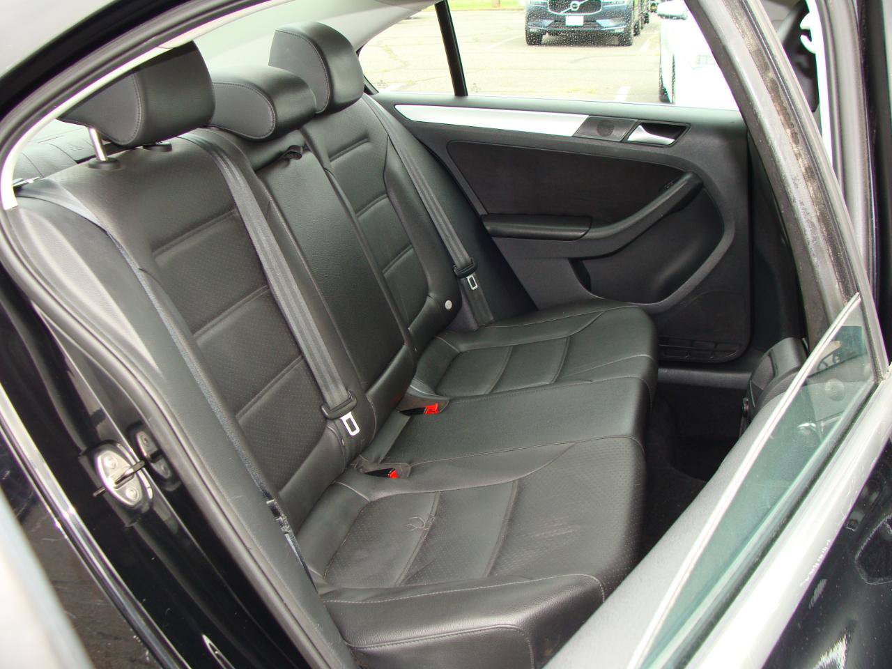 Used 2013 Volkswagen Jetta SE FWD image 11