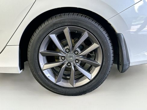 Used 2020 Honda Civic EX image 11