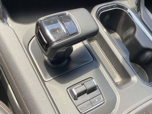 Used 2023 GMC Sierra 1500 AT4 w/ AT4 Premium Package AWD/4WD image 22