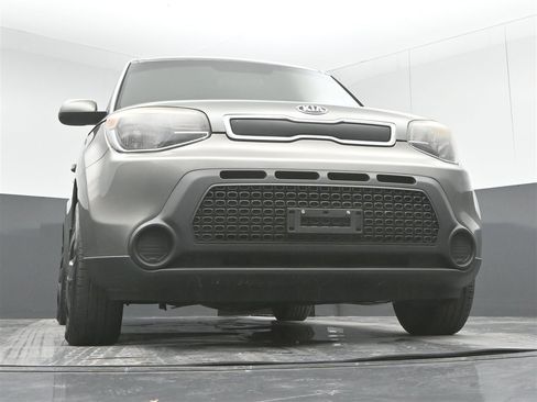 Used 2015 Kia Soul image 28