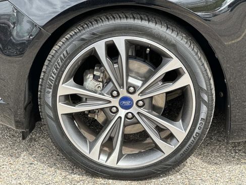 Used 2018 Ford Fusion Titanium FWD image 8