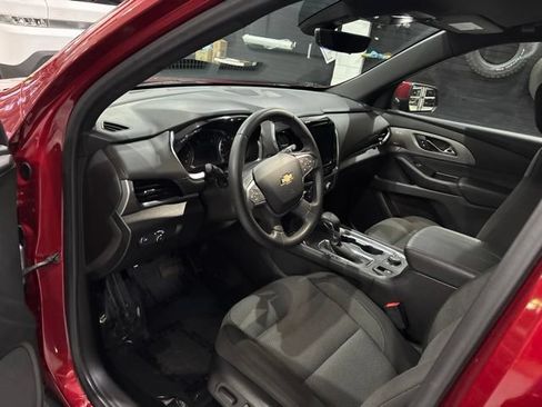 Used 2023 Chevrolet Traverse LT w/ Rear Camera Mirror Package AWD/4WD image 11