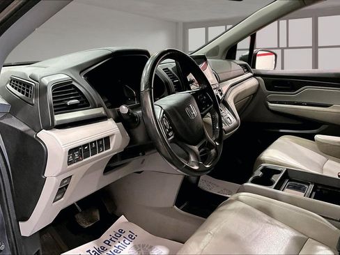Used 2018 Honda Odyssey EX-L image 11