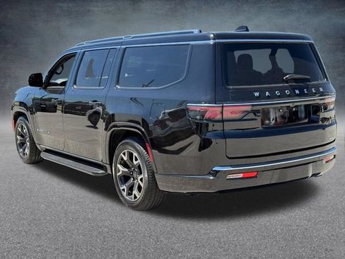 Used 2024 Jeep Wagoneer L Series III w/ Flexible Seating Group AWD/4WD image 11
