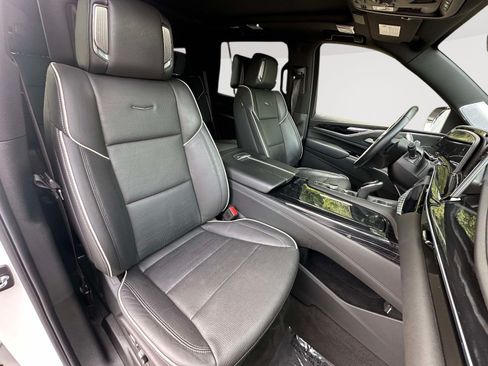 Certified 2023 Cadillac Escalade Sport w/ Touring Package AWD/4WD image 28