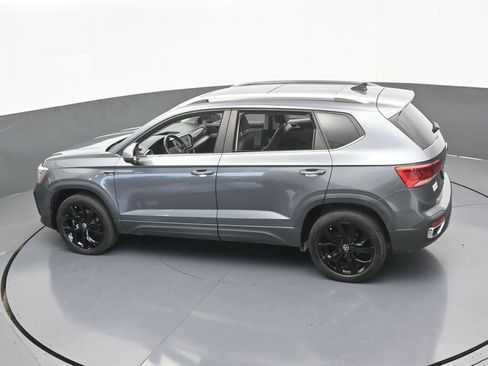 Used 2022 Volkswagen Taos SEL w/ Panoramic Sunroof Package image 49