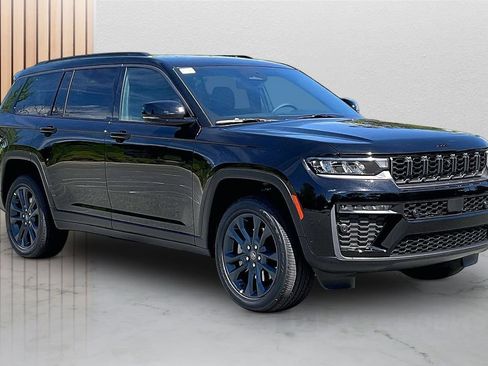 New 2026 Jeep Grand Cherokee L Limited AWD/4WD image 2