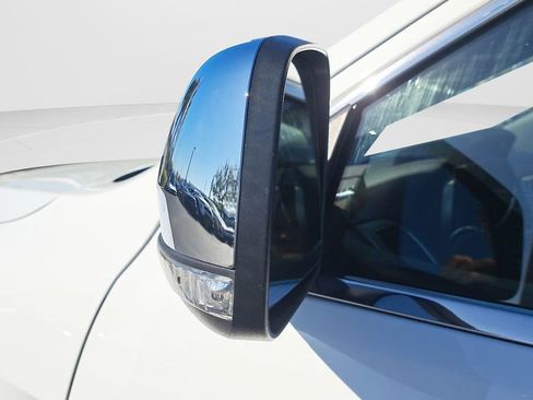 Used 2017 Jeep Grand Cherokee Limited image 11