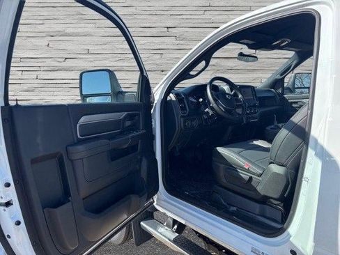 New 2024 RAM 5500 Tradesman image 29