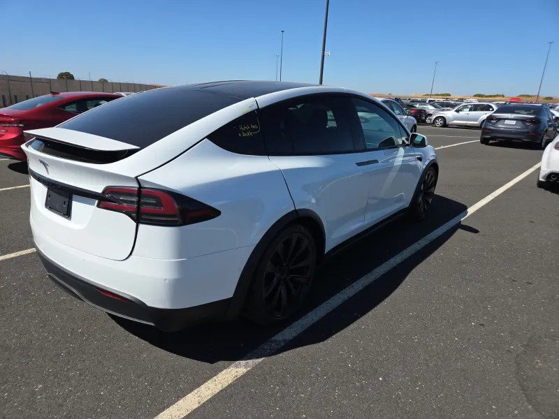 Used 2022 Tesla Model X AWD/4WD image 4