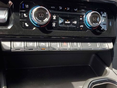 New 2026 GMC Sierra 2500 AT4 w/ AT4 Premium Plus Package AWD/4WD image 25