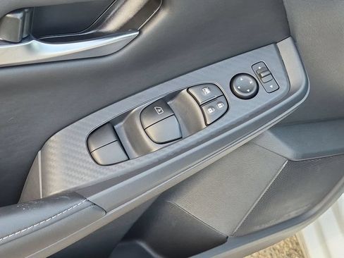 Used 2025 Nissan Sentra SV w/ All-Weather Package FWD image 12