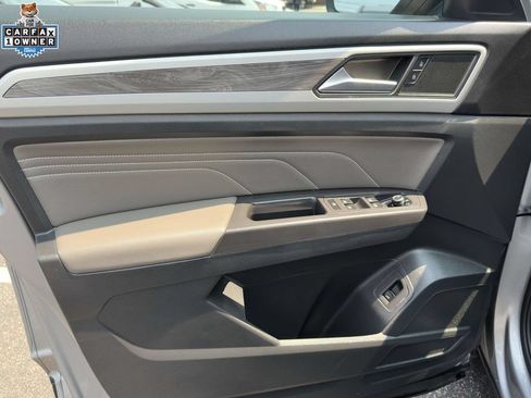 Used 2023 Volkswagen Atlas Cross Sport SE AWD/4WD image 15