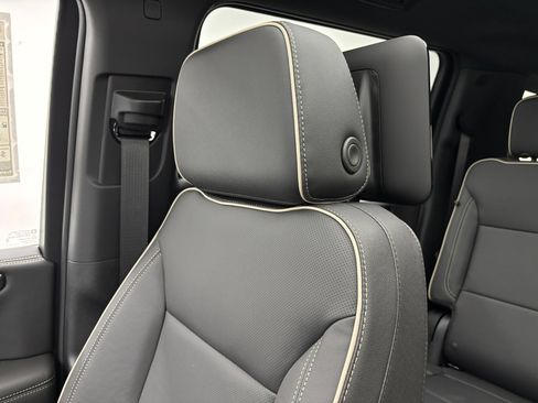New 2026 GMC Yukon XL Elevation w/ Elevation Premium Package AWD/4WD image 51