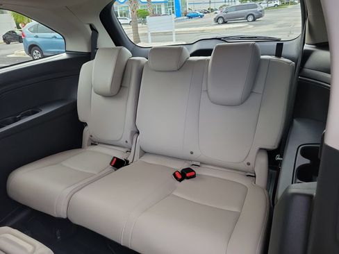 Certified 2026 Honda Odyssey EX-L image 17
