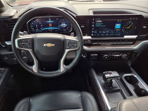 Used 2023 Chevrolet Silverado 1500 LTZ w/ Z71 Off-Road Package AWD/4WD image 14