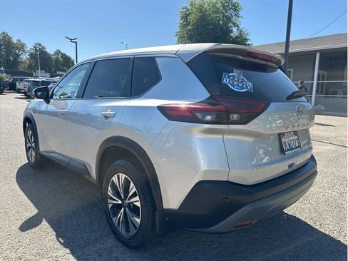 Used 2023 Nissan Rogue SV AWD/4WD image 5