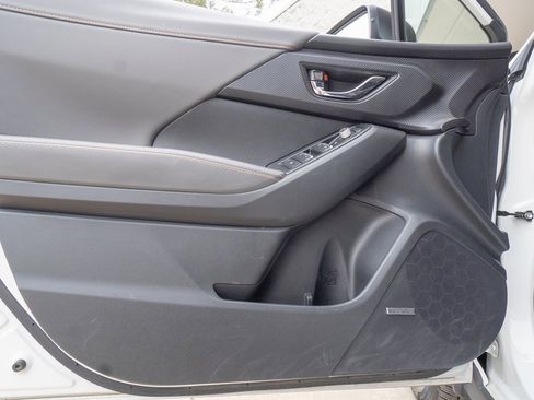 Certified 2025 Subaru Crosstrek 2.5i Limited w/ Popular Package #4A image 7