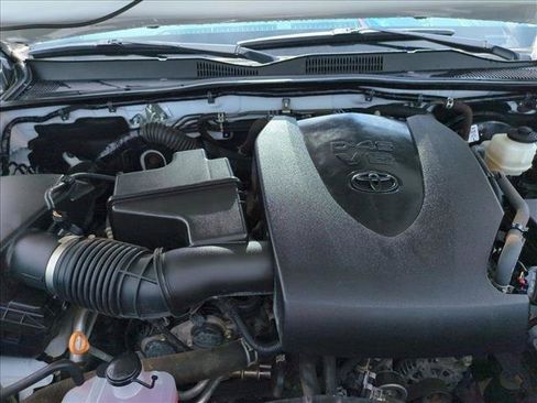 Used 2023 Toyota Tacoma SR AWD/4WD image 21