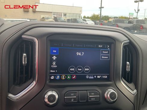 Used 2023 GMC Sierra 2500 AT4 w/ AT4 Premium Plus Package image 12