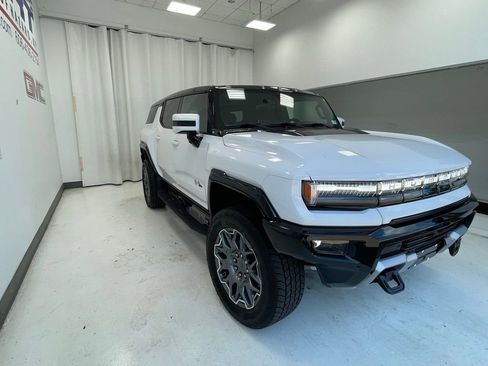New 2025 GMC Hummer EV 3X AWD/4WD image 3