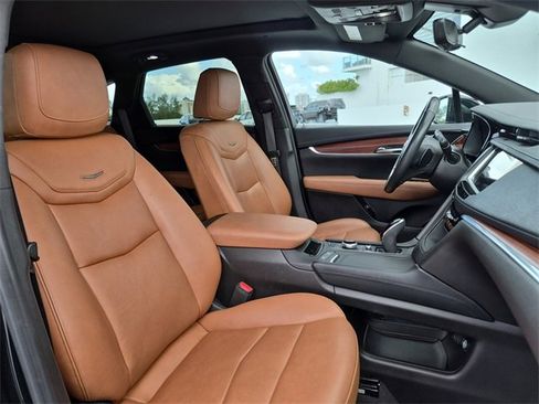 Used 2022 Cadillac XT5 Premium Luxury w/ Technology Package image 21