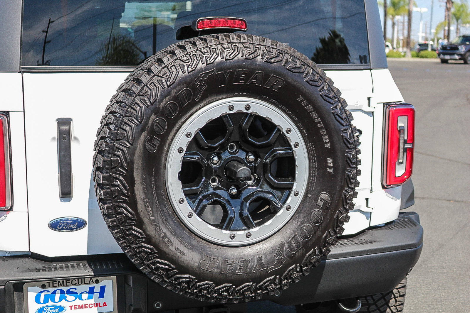 Certified 2023 Ford Bronco Badlands w/ Sasquatch Package AWD/4WD image 11