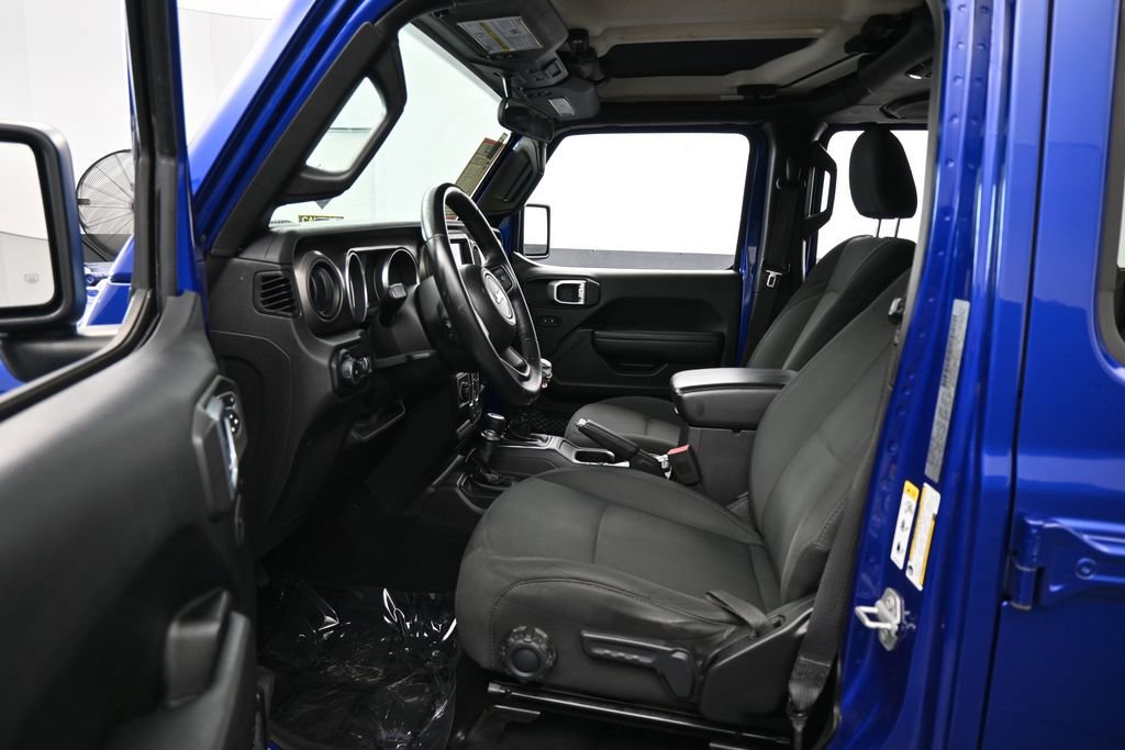 Used 2018 Jeep Wrangler Unlimited Sport S AWD/4WD image 10