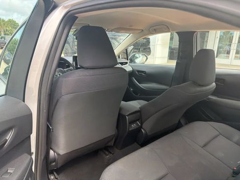 Used 2024 Toyota Corolla LE FWD image 12