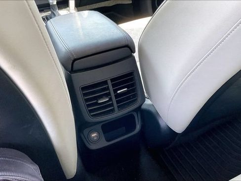 Used 2021 Kia Seltos SX w/ SX Sunroof Package AWD/4WD image 10
