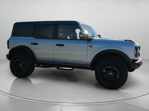 Certified 2024 Ford Bronco Wildtrak AWD/4WD image 35