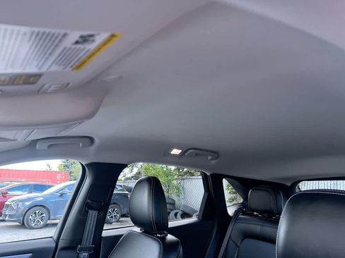 Used 2025 Ford Escape Platinum AWD/4WD image 22