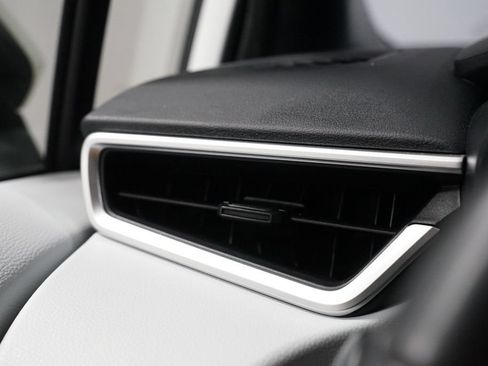 Certified 2023 Toyota Corolla SE FWD image 25