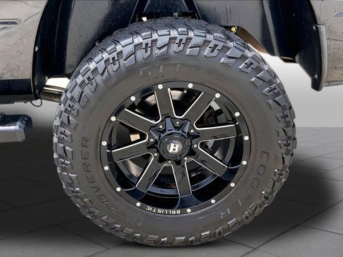 Used 2015 RAM 1500 Lone Star AWD/4WD image 10