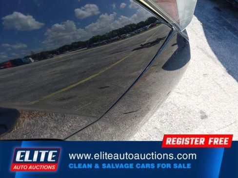 Used 2018 INFINITI QX30 FWD image 34