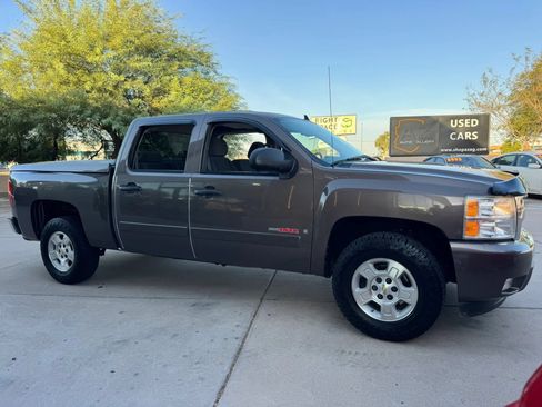 Used 2008 Chevrolet Silverado 1500 LT w/ Max Trailering Pack RWD image 5
