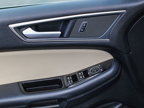 Used 2019 Ford Edge SEL w/ Equipment Group 201A image 11