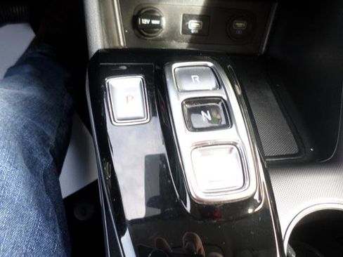 Used 2022 Hyundai Sonata SE image 18