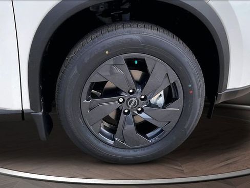 New 2026 Nissan Rogue SV FWD image 12
