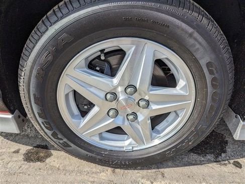 Used 2002 Chevrolet Monte Carlo SS w/ Preferred Equipment Group FWD image 49