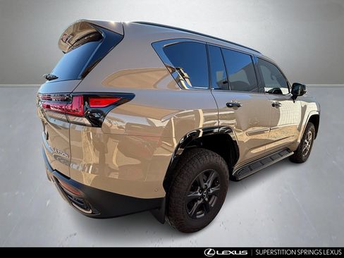 Used 2025 Lexus LX 700h Overtrail image 3