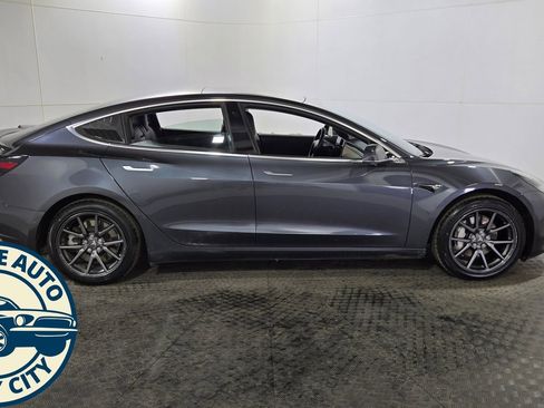Used 2018 Tesla Model 3 Long Range AWD/4WD image 8
