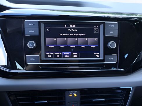 Certified 2023 Volkswagen Taos S FWD image 24