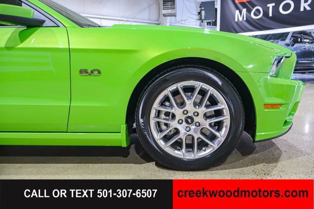 Used 2013 Ford Mustang GT Premium w/ Security Pkg RWD image 27