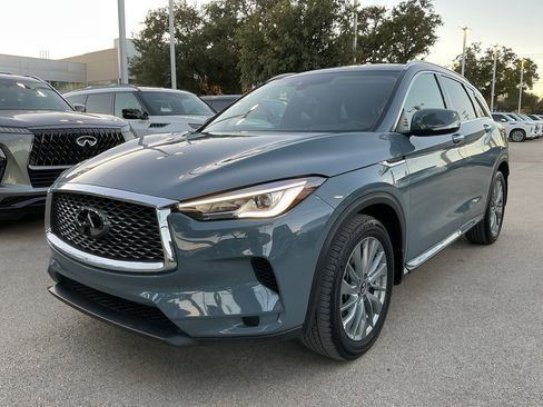 Certified 2024 INFINITI QX50 Luxe image 7
