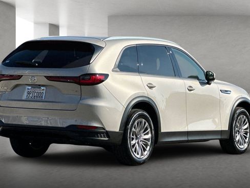 Certified 2025 MAZDA CX-90 3.3 Turbo w/ Preferred Package image 4