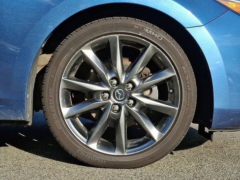 Used 2018 MAZDA MAZDA3 Grand Touring FWD image 8