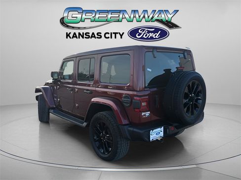 Used 2021 Jeep Wrangler Unlimited Sahara w/ Cold Weather Group image 5