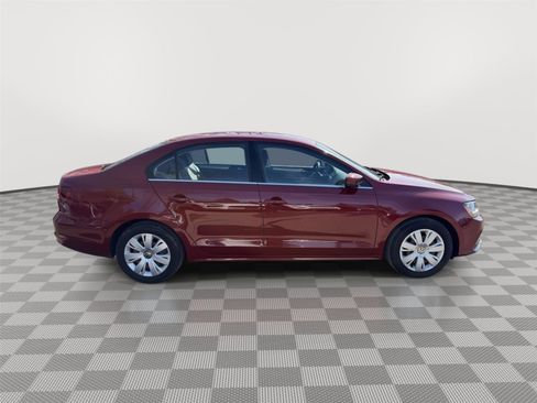 Used 2017 Volkswagen Jetta S image 9